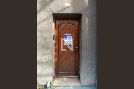 Casa à venda com 50m², 1 quarto e sem vaga Casa à venda com 50m², 1 quarto e sem vagaFachada