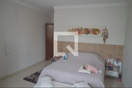 Casa à venda com 134m², 2 quartos e 1 vagaSuíte