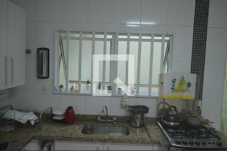 Casa à venda com 134m², 2 quartos e 1 vagaCozinha