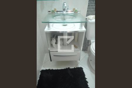 Casa à venda com 134m², 2 quartos e 1 vagaBanheiro 3