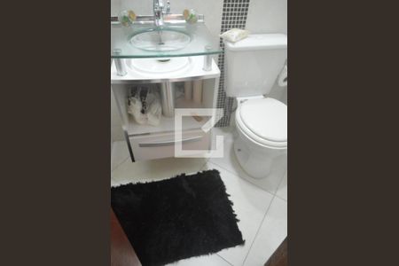 Casa à venda com 134m², 2 quartos e 1 vagaBanheiro 3