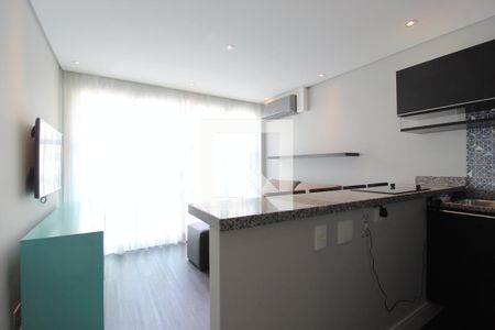 Sala/Cozinha de apartamento à venda com 1 quarto, 55m² em Indianópolis, São Paulo