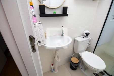 Apartamento à venda com 47m², 2 quartos e 1 vaga Apartamento à venda com 47m², 2 quartos e 1 vagaBanheiro