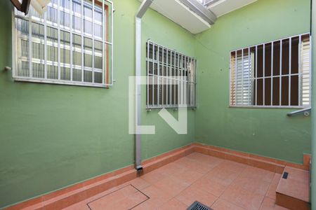 Casa à venda com 126m², 3 quartos e 2 vagas Casa à venda com 126m², 3 quartos e 2 vagasQuintal