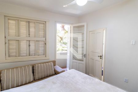 Apartamento à venda com 121m², 3 quartos e sem vaga Apartamento à venda com 121m², 3 quartos e sem vagaSuíte