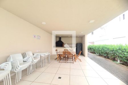 Apartamento à venda com 44m², 2 quartos e 1 vaga Apartamento à venda com 44m², 2 quartos e 1 vagaÁrea comum - Churrasqueira