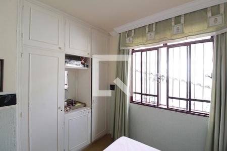 Casa à venda com 360m², 5 quartos e 4 vagasQuarto 1