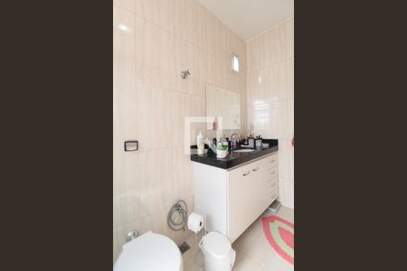 Casa à venda com 360m², 5 quartos e 4 vagasBanheiro da Suíte 1