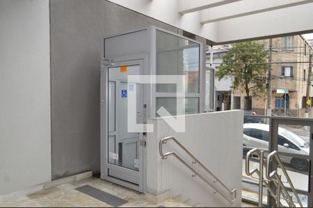 Studio à venda com 83m², 1 quarto e 1 vagaElevador