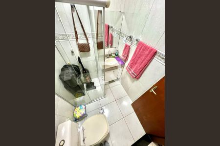 Apartamento à venda com 114m², 3 quartos e 1 vaga Apartamento à venda com 114m², 3 quartos e 1 vagaBanheiro