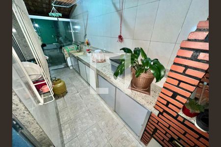 Apartamento à venda com 114m², 3 quartos e 1 vaga Apartamento à venda com 114m², 3 quartos e 1 vagaÁrea de Serviço