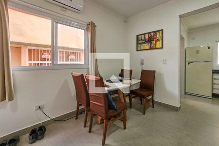 Sala de apartamento para alugar com 2 quartos, 60m² em Parque Enseada, Guarujá