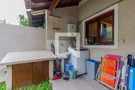 Casa à venda com 204m², 3 quartos e 2 vagas Casa à venda com 204m², 3 quartos e 2 vagasÁrea externa