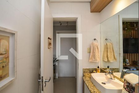 Apartamento à venda com 63m², 2 quartos e 1 vaga Apartamento à venda com 63m², 2 quartos e 1 vagaBanheiro Social