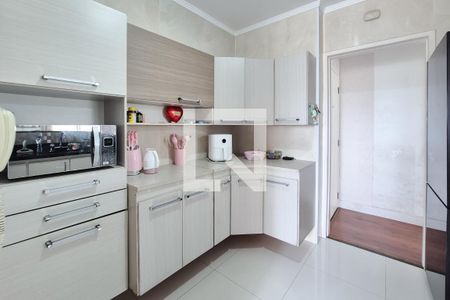 Apartamento à venda com 98m², 3 quartos e 2 vagasCozinha