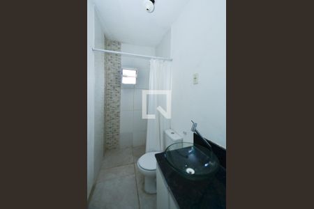 Casa à venda com 109m², 5 quartos e sem vaga Casa à venda com 109m², 5 quartos e sem vagaBanheiro social/Casa 1