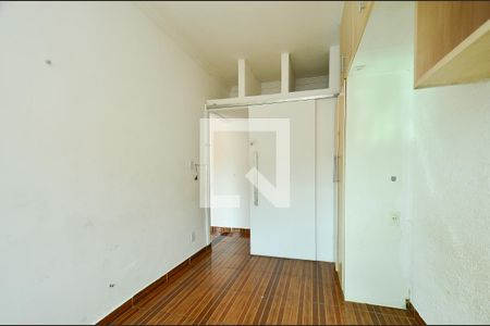 Casa à venda com 109m², 5 quartos e sem vaga Casa à venda com 109m², 5 quartos e sem vagaSuíte /Casa 1