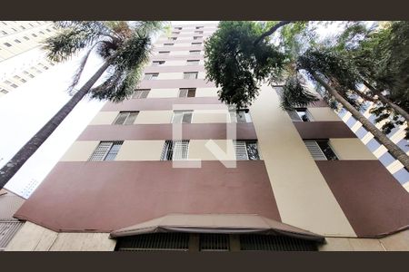 Apartamento à venda com 71m², 2 quartos e 1 vaga Apartamento à venda com 71m², 2 quartos e 1 vagaFachada