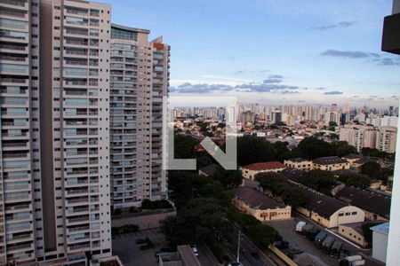 Apartamento à venda com 157m², 4 quartos e 3 vagas Apartamento à venda com 157m², 4 quartos e 3 vagasVista