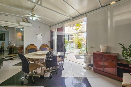 Apartamento para alugar com 230m², 3 quartos e 1 vagaSala