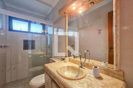 Apartamento para alugar com 230m², 3 quartos e 1 vagaBanheiro da suíte 2