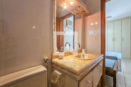 Apartamento para alugar com 230m², 3 quartos e 1 vagaBanheiro da suíte 2