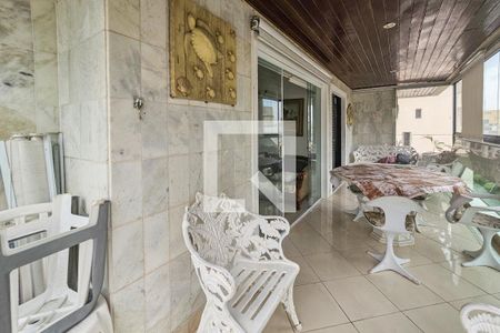 Apartamento para alugar com 230m², 3 quartos e 1 vagaVaranda