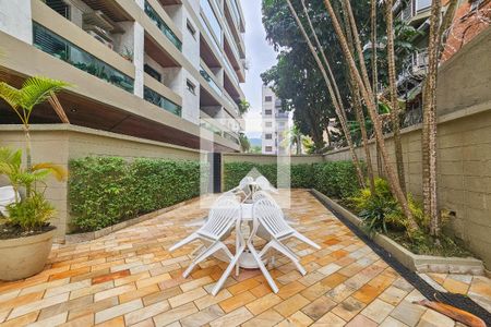 Apartamento para alugar com 230m², 3 quartos e 1 vagaÁrea comum