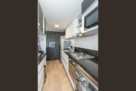 Apartamento à venda com 84m², 2 quartos e 2 vagas Apartamento à venda com 84m², 2 quartos e 2 vagasCozinha