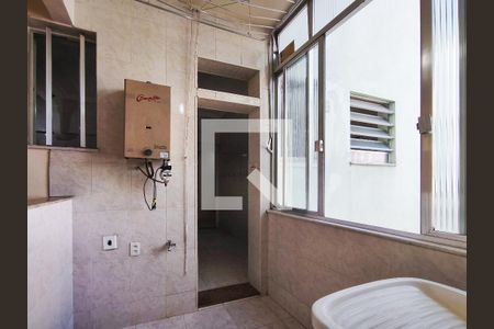 Apartamento à venda com 105m², 3 quartos e 1 vagaÁrea de Serviço
