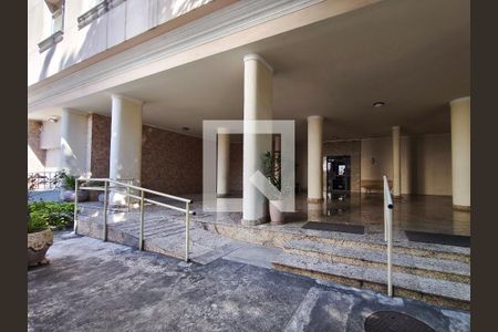 Apartamento à venda com 105m², 3 quartos e 1 vagaFachada 