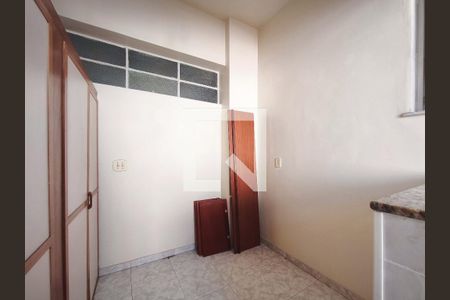 Apartamento à venda com 105m², 3 quartos e 1 vagaÁrea de Serviço