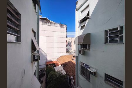 Apartamento à venda com 105m², 3 quartos e 1 vagaÁrea de Serviço