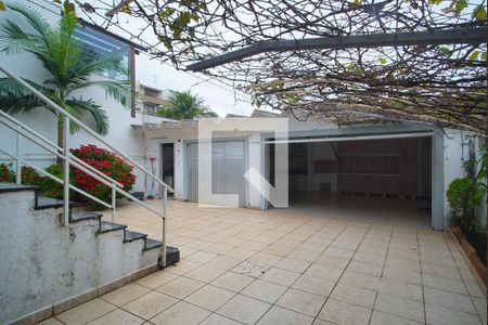 Casa à venda com 345m², 5 quartos e 5 vagasQuintal