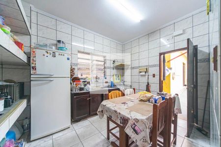 Casa à venda com 180m², 3 quartos e 4 vagas Casa à venda com 180m², 3 quartos e 4 vagasCozinha