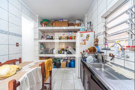 Casa à venda com 180m², 3 quartos e 4 vagas Casa à venda com 180m², 3 quartos e 4 vagasCozinha