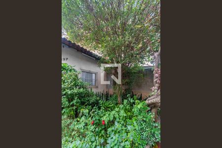 Casa à venda com 180m², 3 quartos e 4 vagas Casa à venda com 180m², 3 quartos e 4 vagasJardim