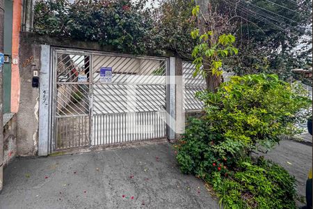 Casa à venda com 180m², 3 quartos e 4 vagas Casa à venda com 180m², 3 quartos e 4 vagasFachada