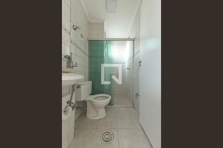 Apartamento à venda com 66m², 3 quartos e 2 vagasBanheiro da Suíte