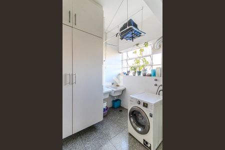 Apartamento à venda com 323m², 3 quartos e 2 vagas Apartamento à venda com 323m², 3 quartos e 2 vagasÁrea de Serviço