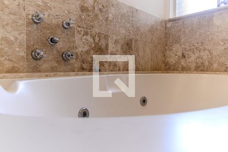 Apartamento à venda com 323m², 3 quartos e 2 vagas Apartamento à venda com 323m², 3 quartos e 2 vagasBanheiro Social