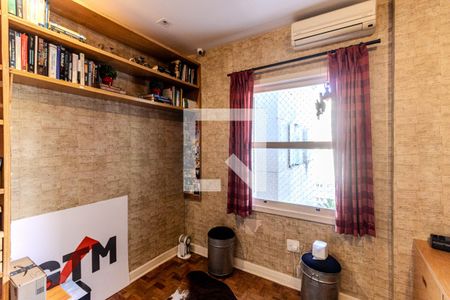 Apartamento à venda com 323m², 3 quartos e 2 vagas Apartamento à venda com 323m², 3 quartos e 2 vagasEscritório