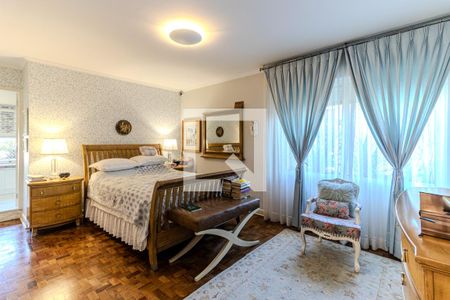 Apartamento à venda com 323m², 3 quartos e 2 vagas Apartamento à venda com 323m², 3 quartos e 2 vagasSuíte