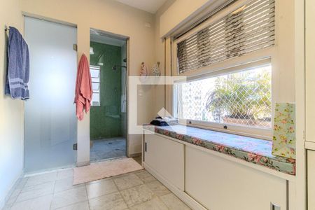 Apartamento à venda com 323m², 3 quartos e 2 vagas Apartamento à venda com 323m², 3 quartos e 2 vagasBanheiro da Suíte