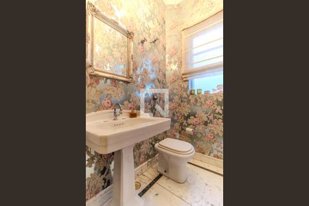 Apartamento à venda com 323m², 3 quartos e 2 vagas Apartamento à venda com 323m², 3 quartos e 2 vagasLavabo