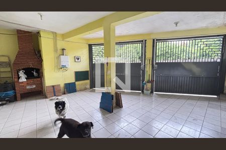 Casa à venda com 189m², 1 quarto e 2 vagas Casa à venda com 189m², 1 quarto e 2 vagasGaragem