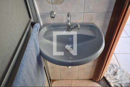 Casa à venda com 325m², 3 quartos e 4 vagasBanheiro de serviço