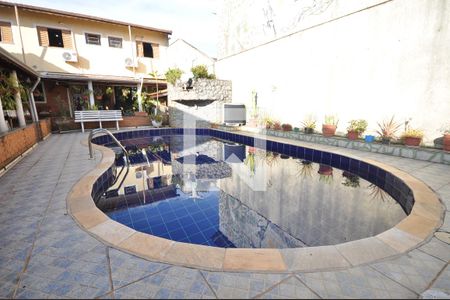 Casa à venda com 325m², 3 quartos e 4 vagasPiscina