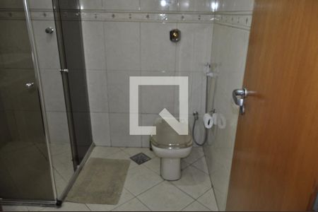 Apartamento à venda com 250m², 3 quartos e 2 vagasBanheiro 2