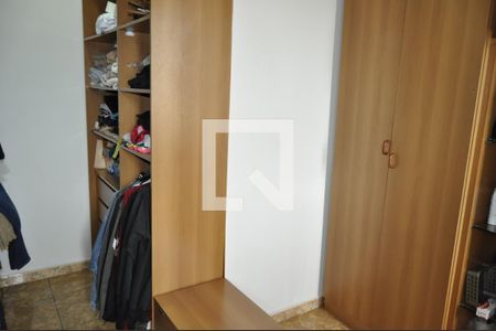 Apartamento à venda com 250m², 3 quartos e 2 vagasQuarto 4